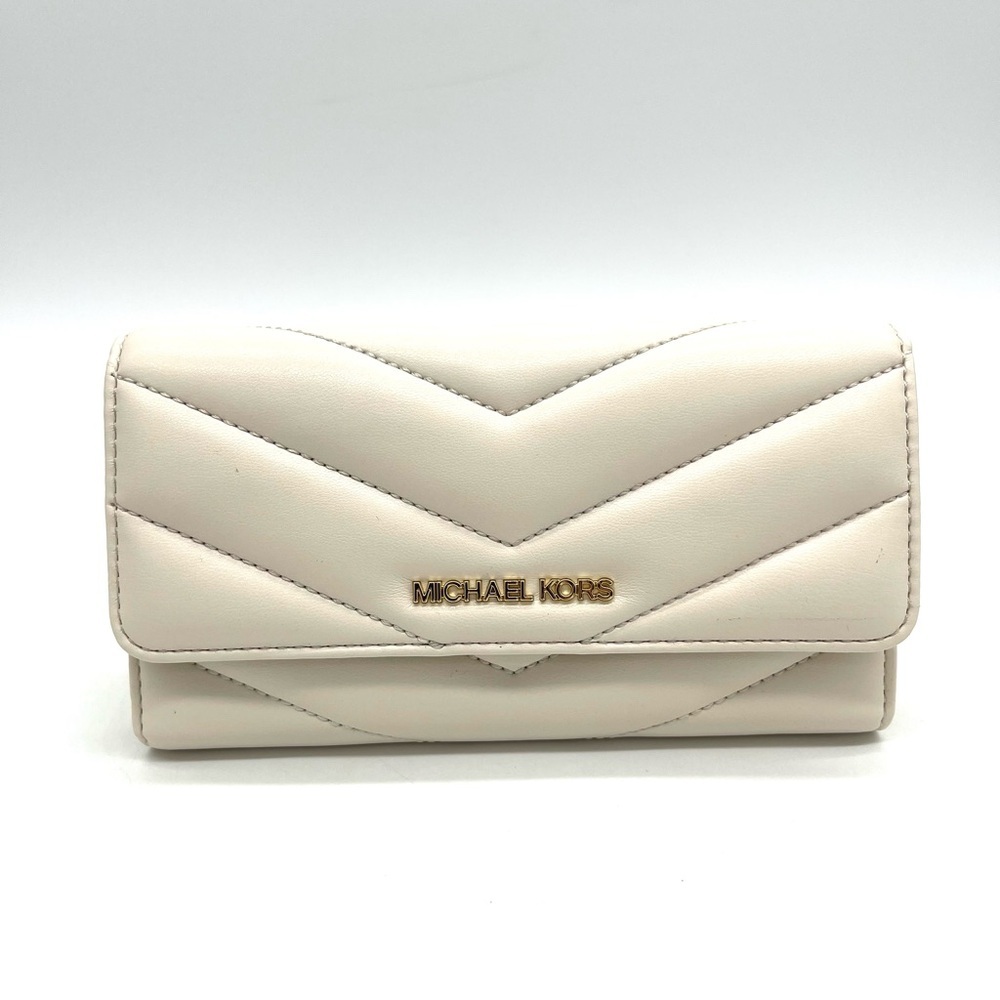 Michael Kors Large Trifold Wallet - Picture 2 of 6